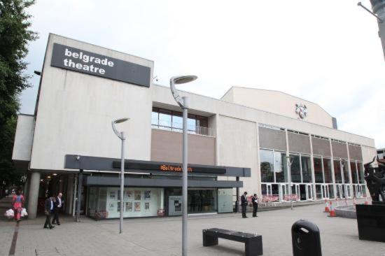 Apartment Elegant 5 Mins Walk To Transport Museum Coventry